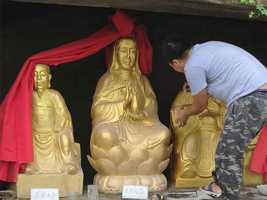 佛像