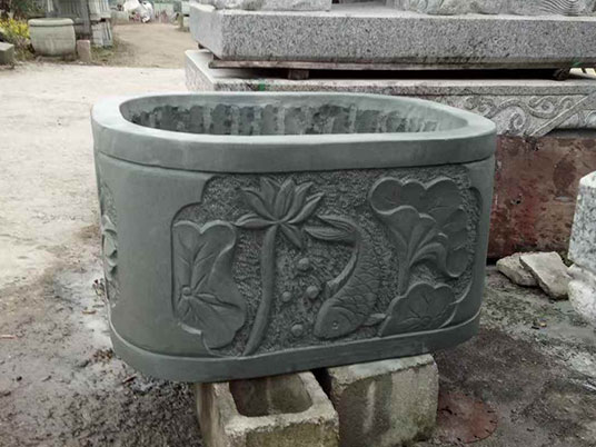 雕花水缸